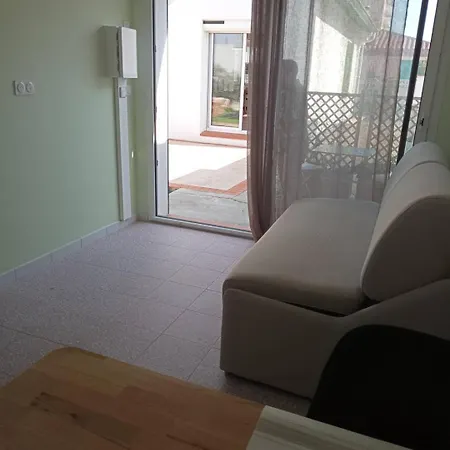 Villa Maison Attenant Equipe De Plain Pied Climatise 6crsud