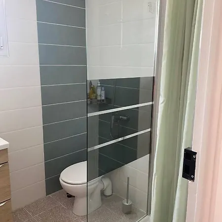 Maison Attenant Equipe De Plain Pied Climatise 6crsud *
